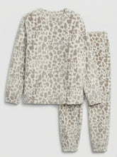 Primark Women Fluffy Leopard Animal Print Fleece Pyjama Set
